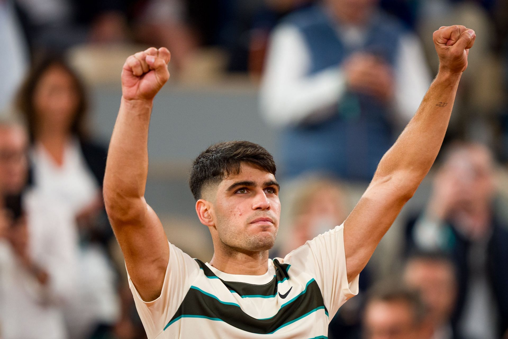 Alcaraz celebrates his win at the 2025 French Open - Day Four - Source: Getty